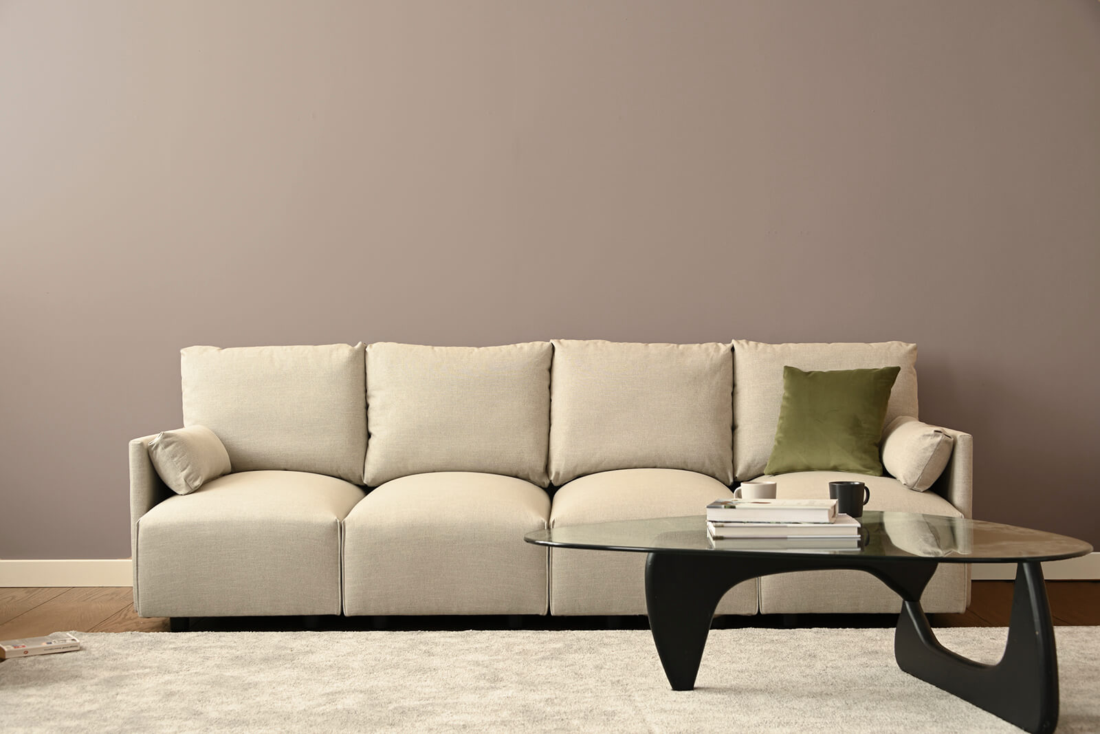 HB04-large-sofa-front-coconut-lifestyle