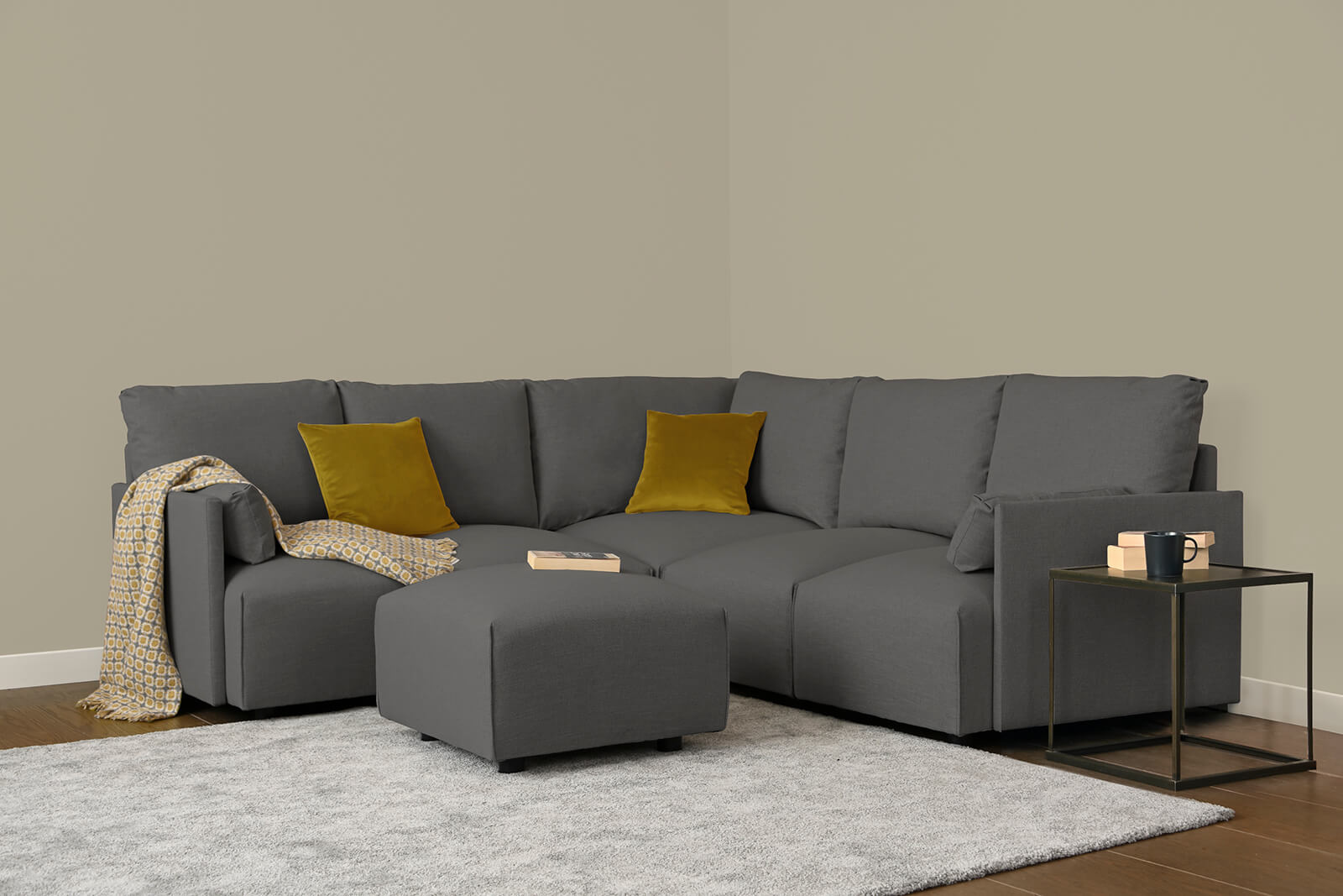 HB04-medium-corner-sofa-footstool-3q-seal-3x3-lifestyle