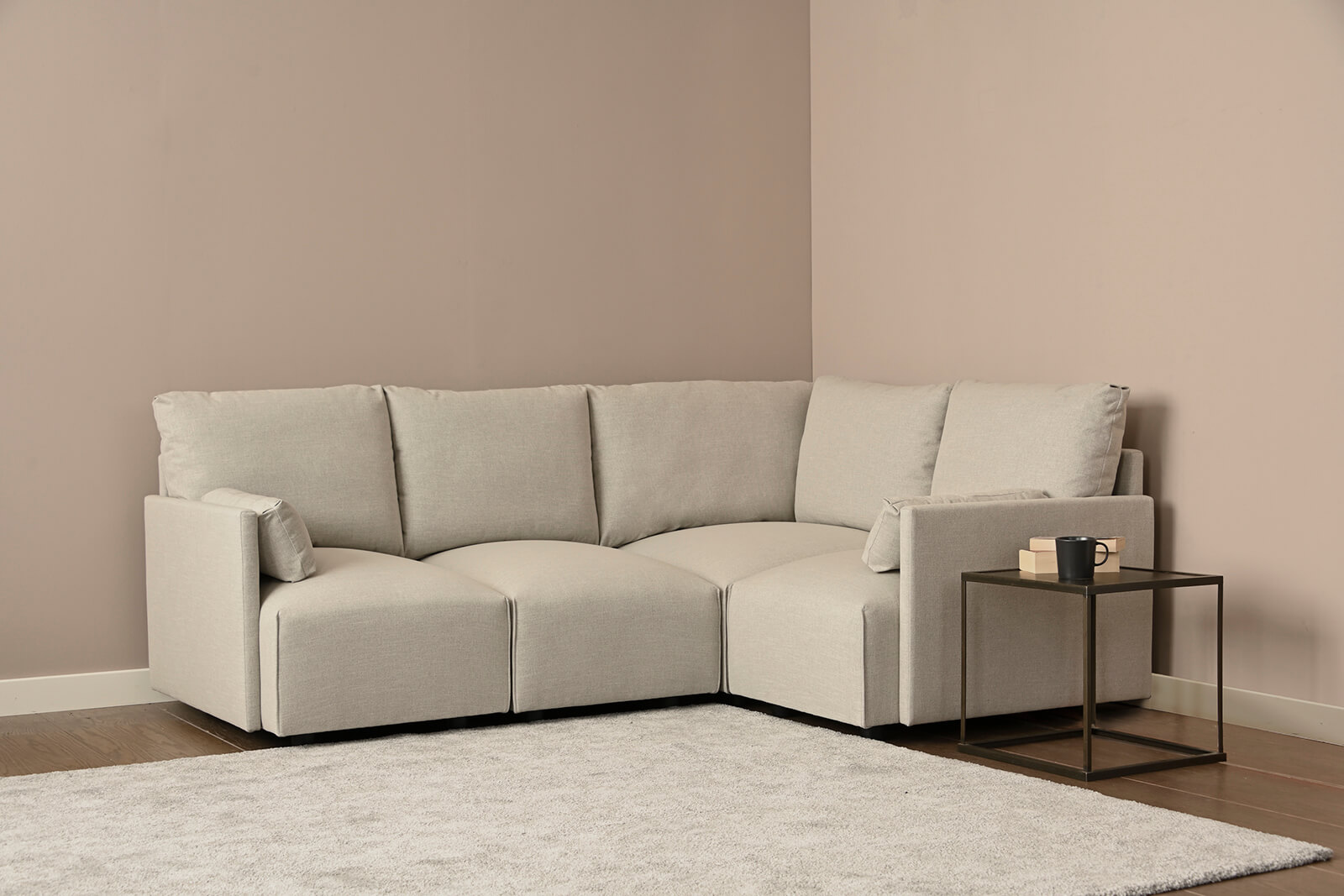 HB04-small-corner-sofa-3q-coconut-3x2-lifestyle