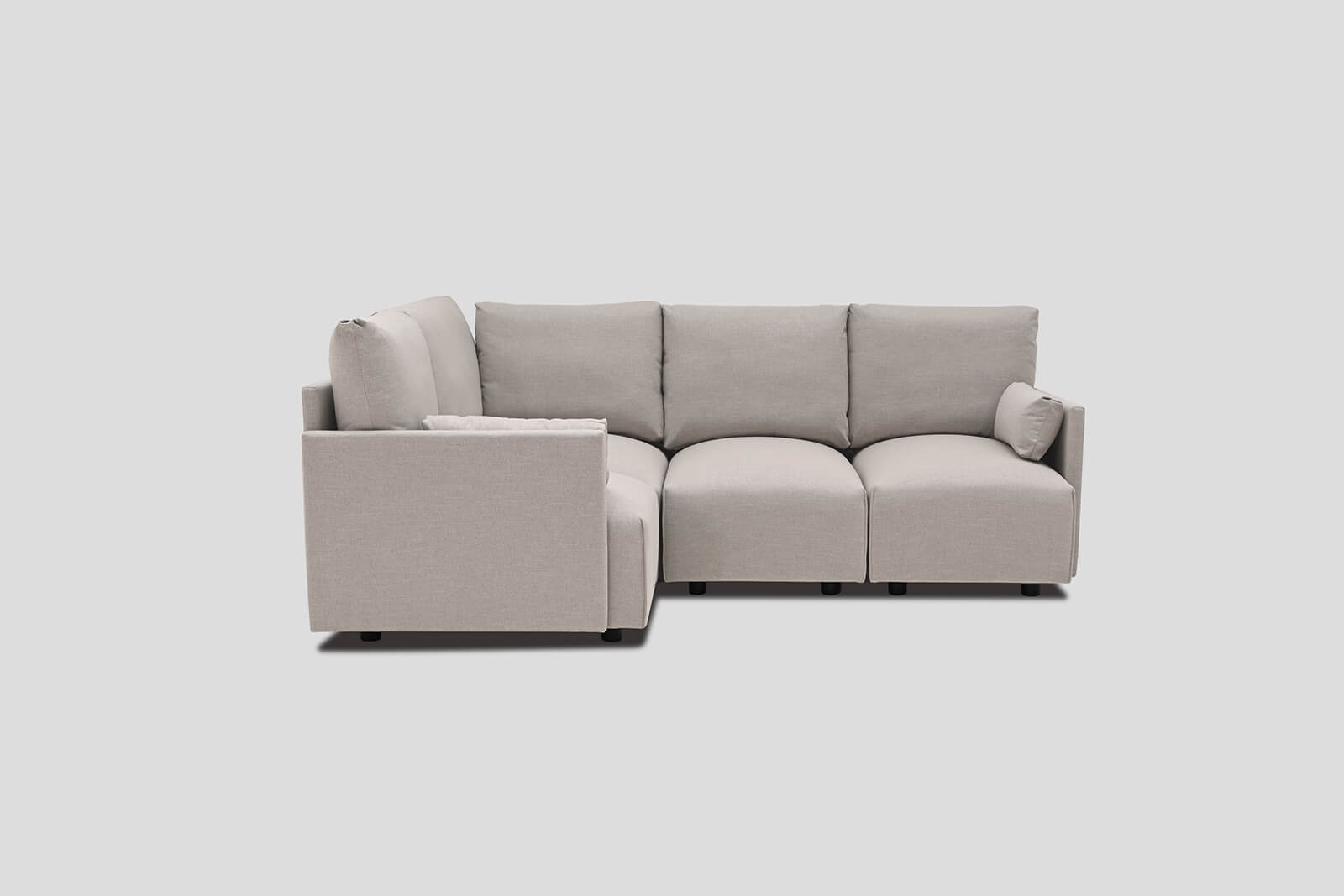 HB04-small-corner-sofa-coconut-front-2x3