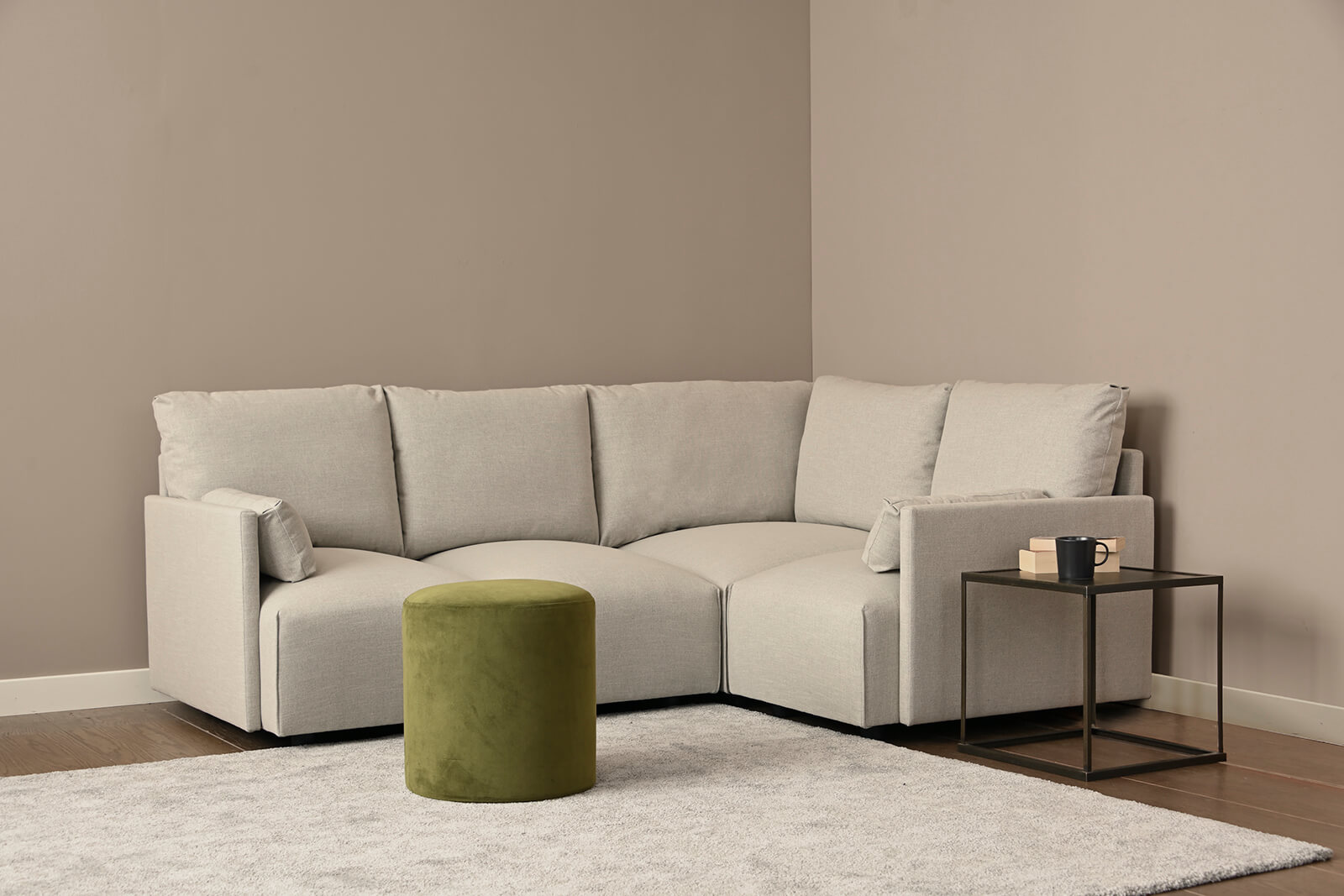 HB04-small-corner-sofa-drumstool-3q-coconut-3x2-lifestyle
