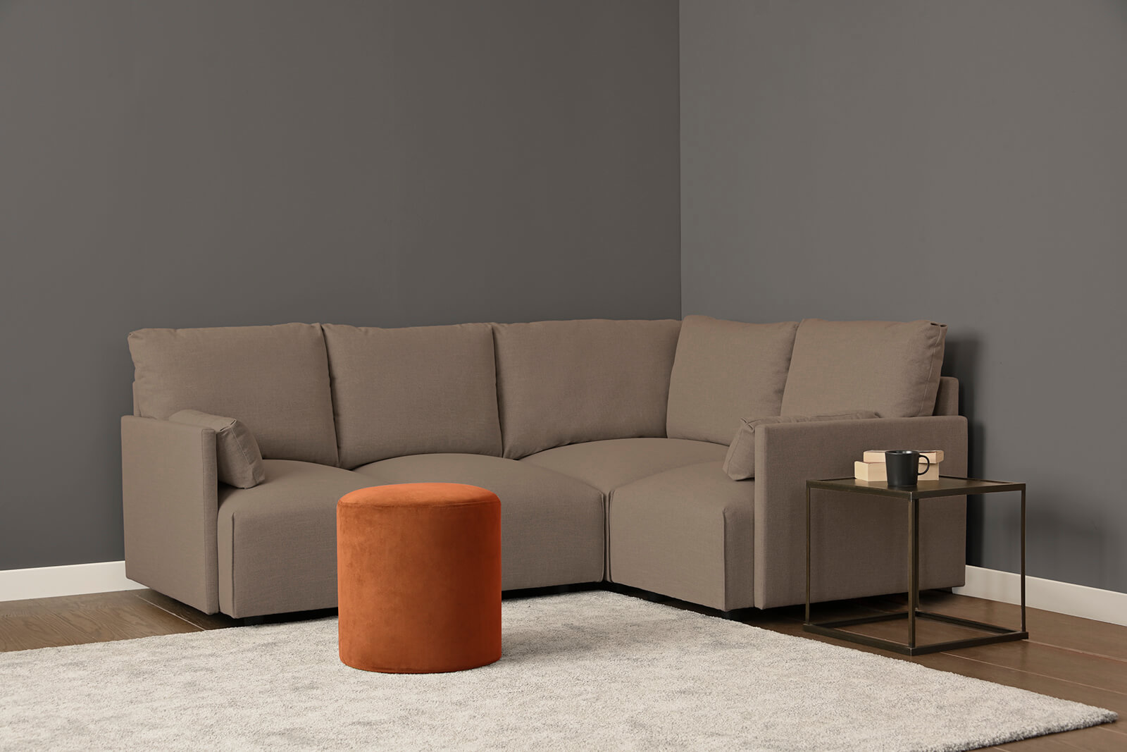 HB04-small-corner-sofa-drumstool-3q-husk-3x2-lifestyle